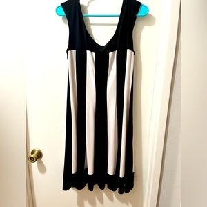 14 petite dress, black and white